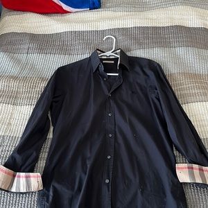 Burberry long sleeve button down shirt . Black . Size small